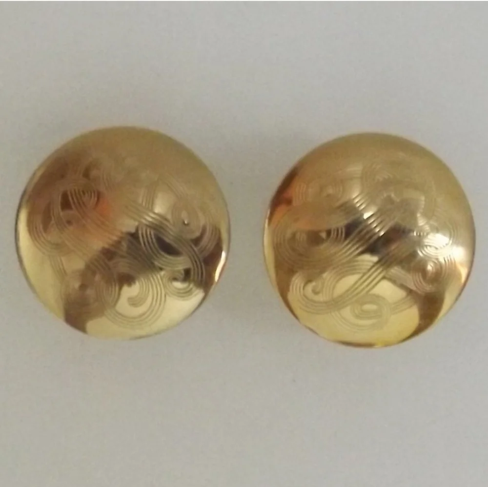 Vintage Signed Alice Swirl Design Gold Tone Monogram Cufflinks